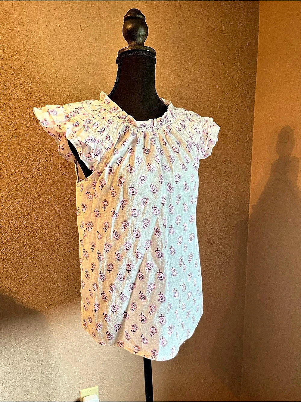 J.Crew Cotton Floral Flutter  Sleeve Blouse in White & Pink Size XS